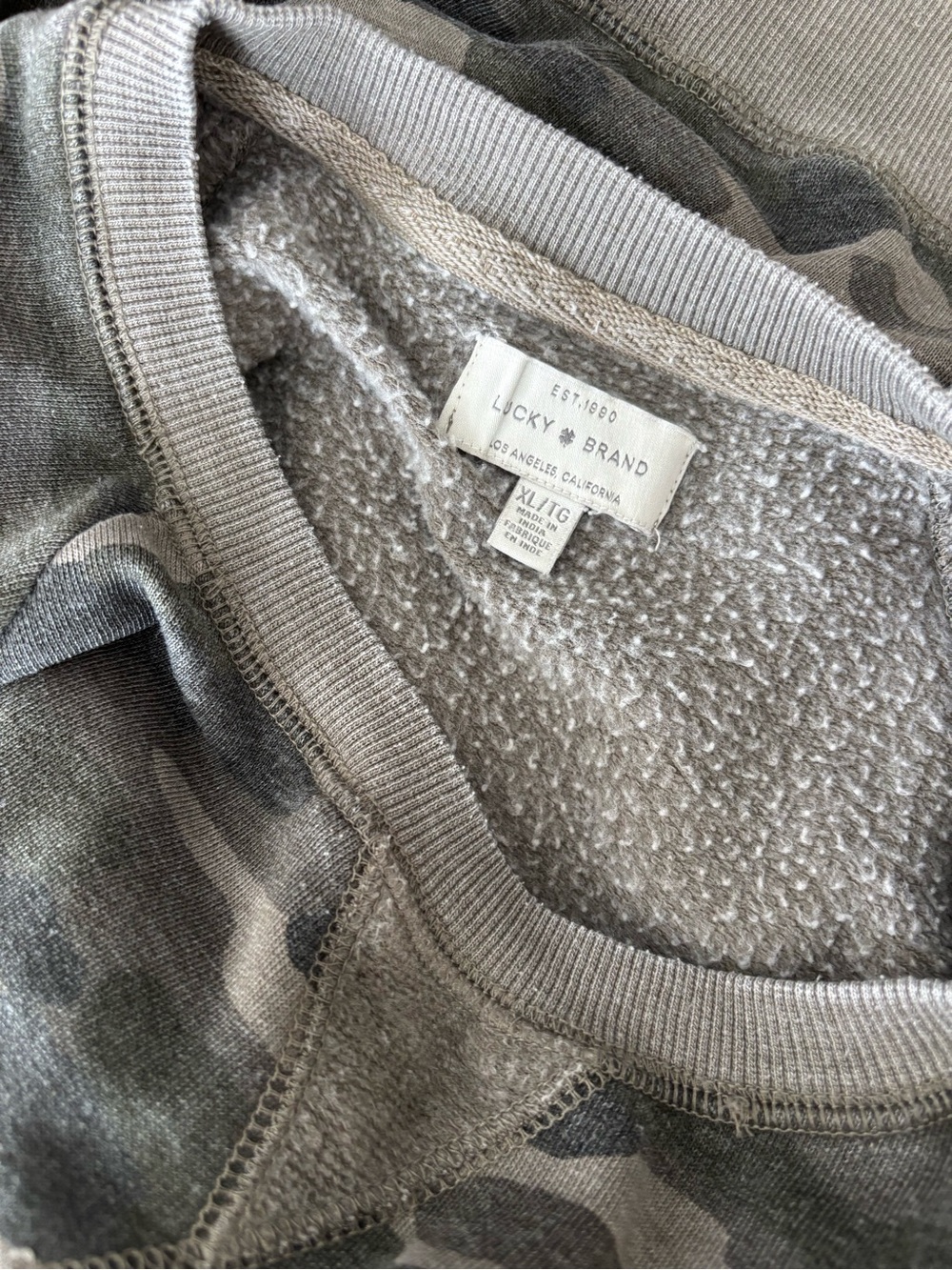 Lucky Brand Camo Crewneck Sweatshirt | Women's XL | Gray Green | Cozy Fleece - Picture 5 of 6